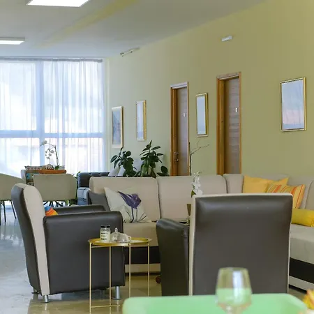 Primus Apartment