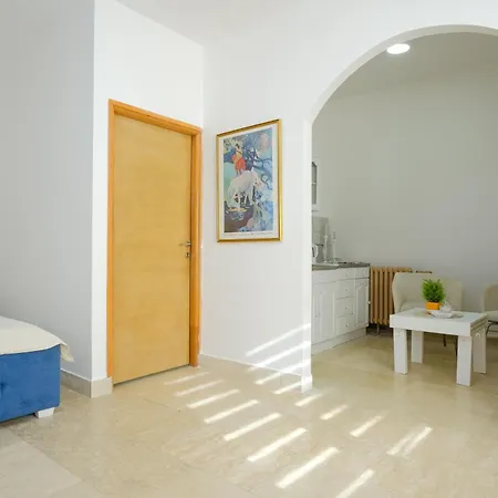 Primus Apartment